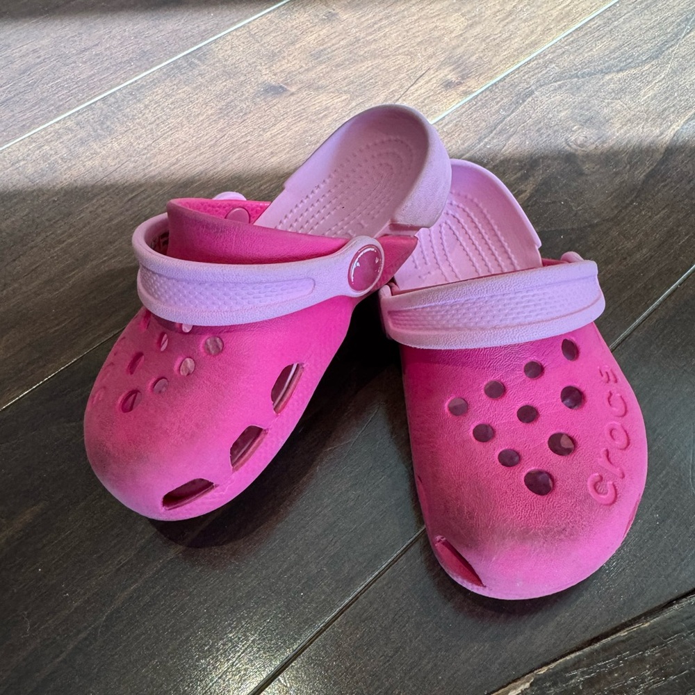 CROCS Kids Vibrant Pink Water Shoes